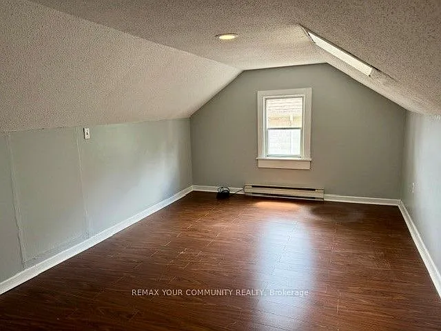 220 Ruggles Ave — Photo 24