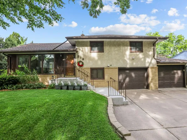 518 12th Ave NW, New Brighton, MN 55112