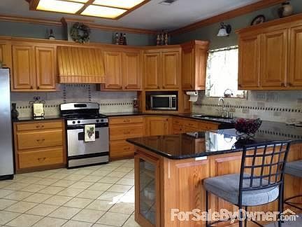 5th image of 23125 General Gardner Ln