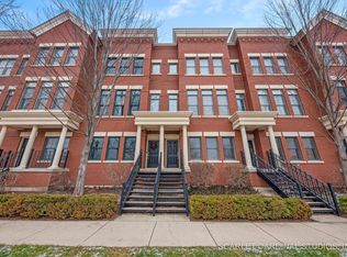 177 S Grove Ave, Elgin, IL 60120