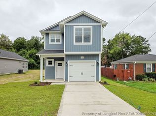 722 Chapel Hill Rd, Spring Lake, NC 28390