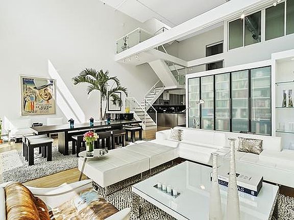 3rd image of 535 Dean St Unit Penthouse 101
