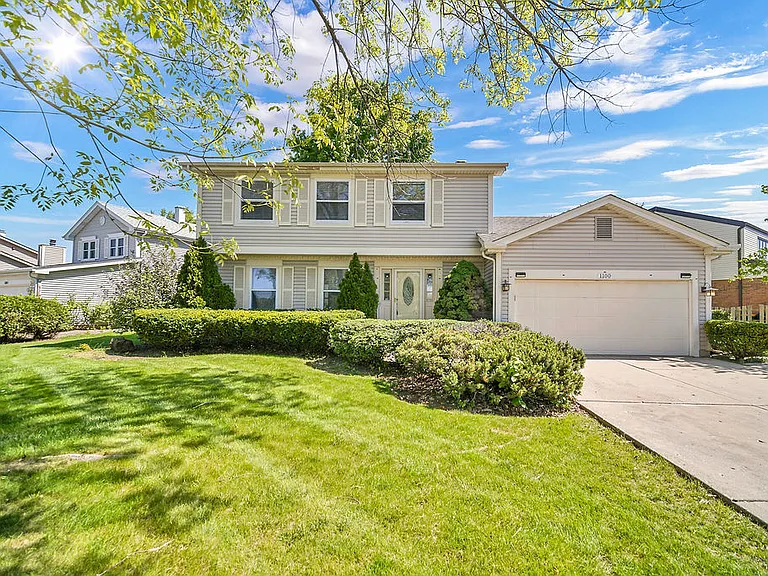 1100 Lockwood Dr — Photo 3