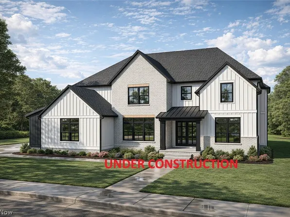 2736 Rocky Ridge Dr, Westlake, OH 44145
