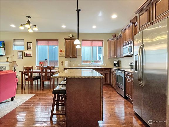 2nd image of 5120 Slate Court SE