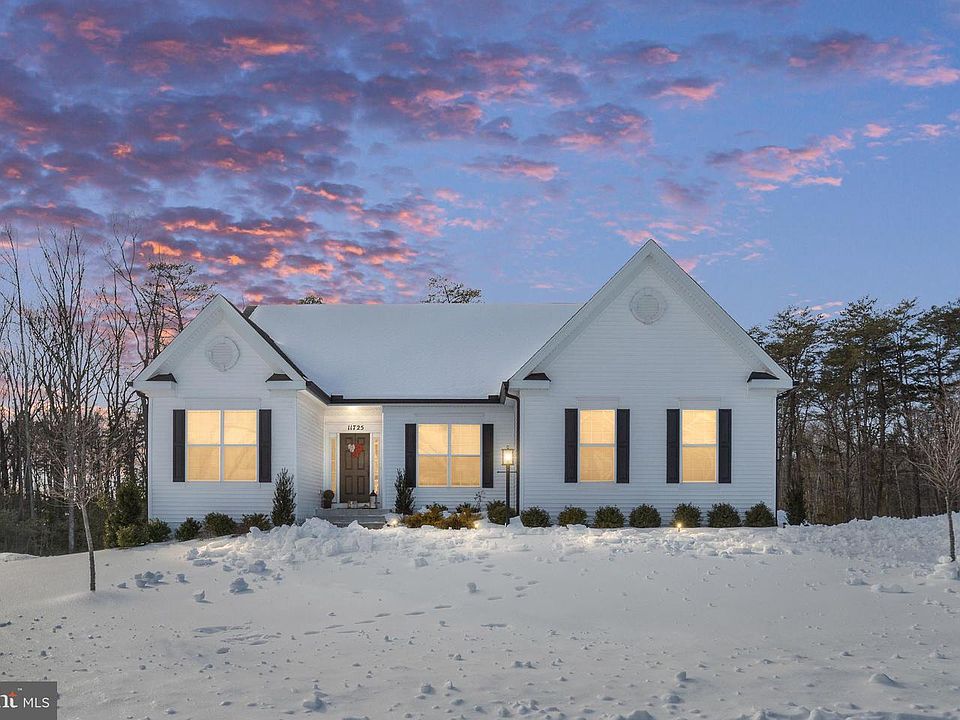 1st image of 11725 Robin Woods Cir