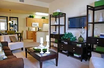 Palmilla at Campus Pointe — Photo 12