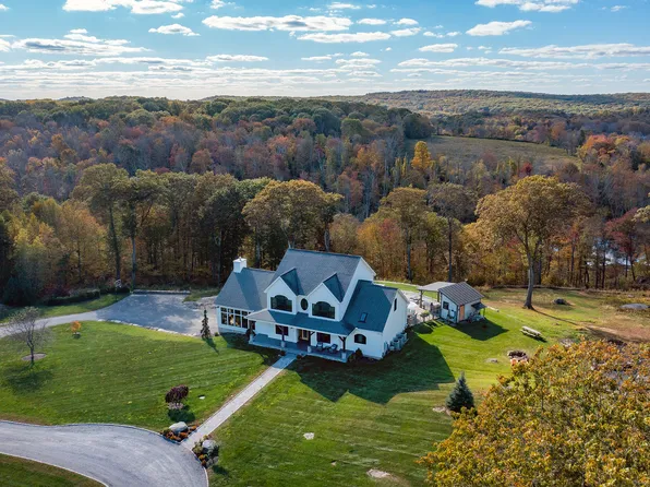 8 Bobcat Lane, Warren, CT 06754