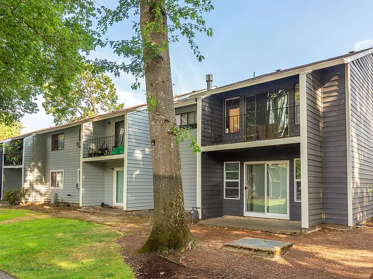Cedars West Apartments — Photo 2