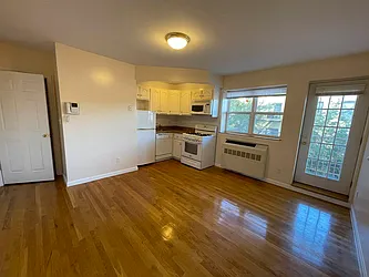 Rented by Metropolis International Realty Inc.