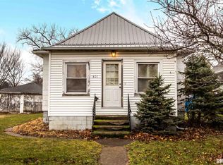 301 N Green St, Roanoke, IL