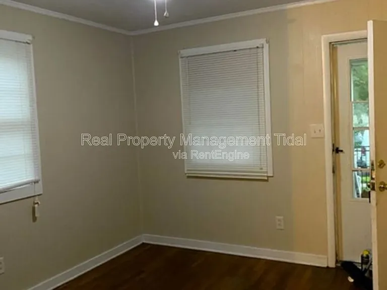 511 Randolph Rd #F — Photo 5