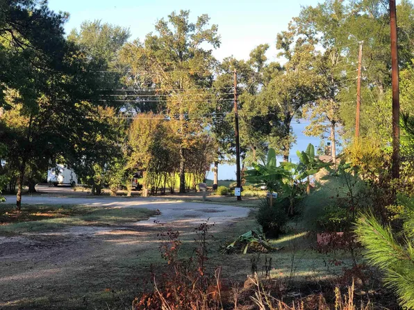 22448 Shady Trl, Flint, TX 75762