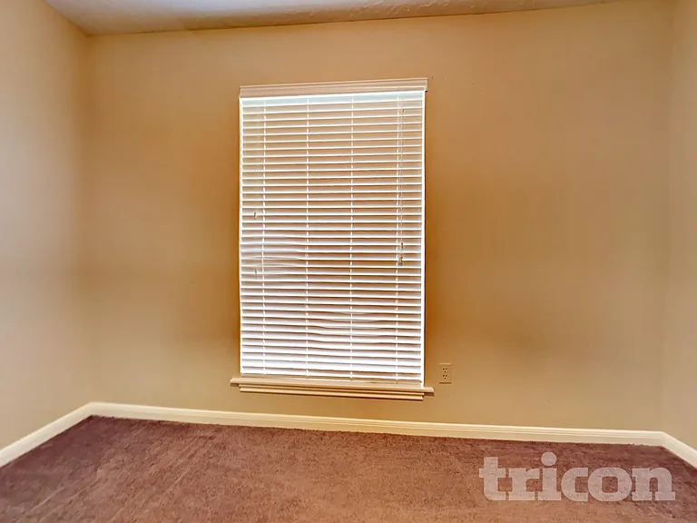 1838 Turtle Creek Dr — Photo 14