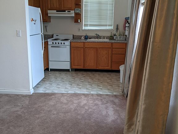 Living room to kitchen.