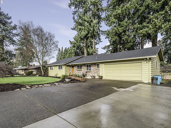 4th image of 1204 NE 109th St
