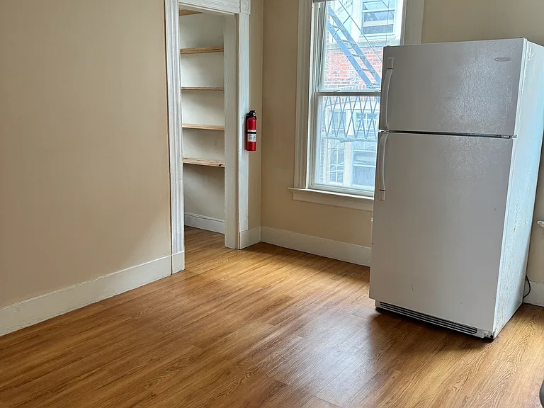 751 Orange St #2 — Photo 8