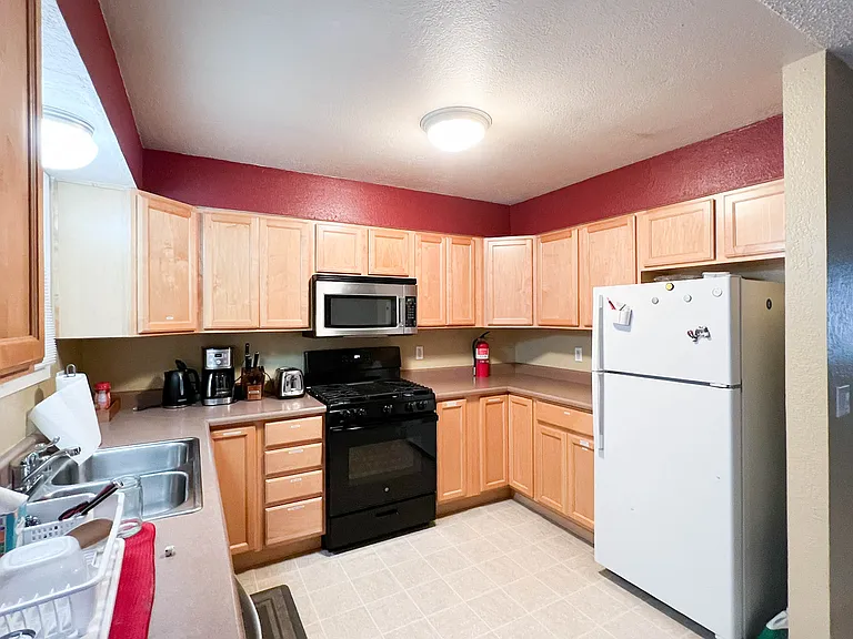 3609 Rhone Cir — Photo 3
