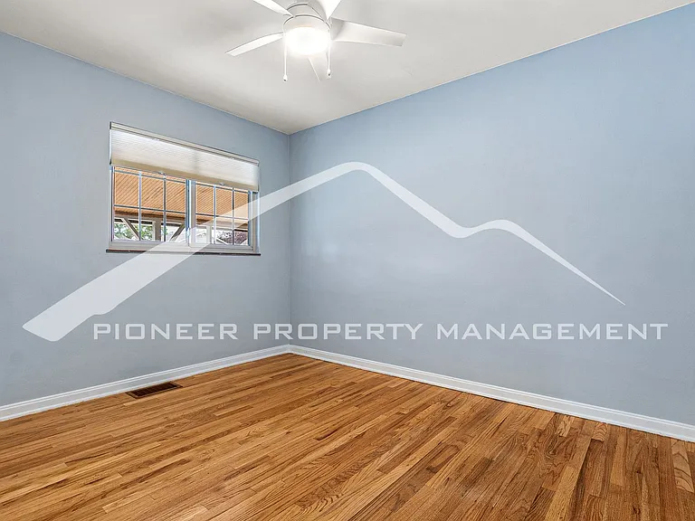 5073 Decatur St — Photo 12