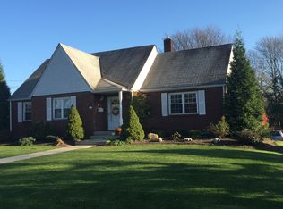 11340 Pershing Dr, North Huntingdon, PA 15642