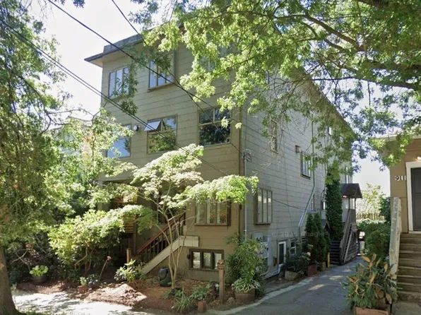 907 15th Avenue, Seattle, WA 98122