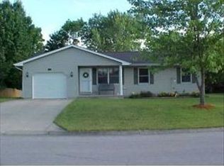 523 N Blackfoot Dr, Ellettsville, IN 47429