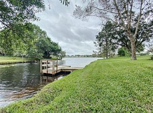 16520 Lake Heather Dr, Tampa, FL 33618