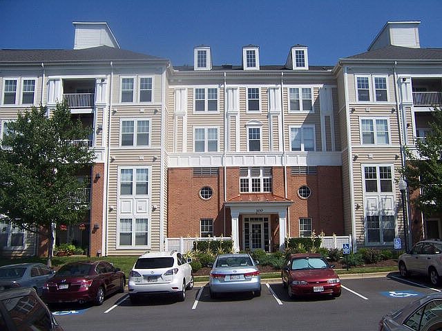 1st image of 100 Watkins Pond Blvd APT 102