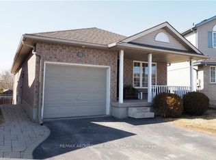 33 Boulder Cres, Guelph, ON N1G 5A2