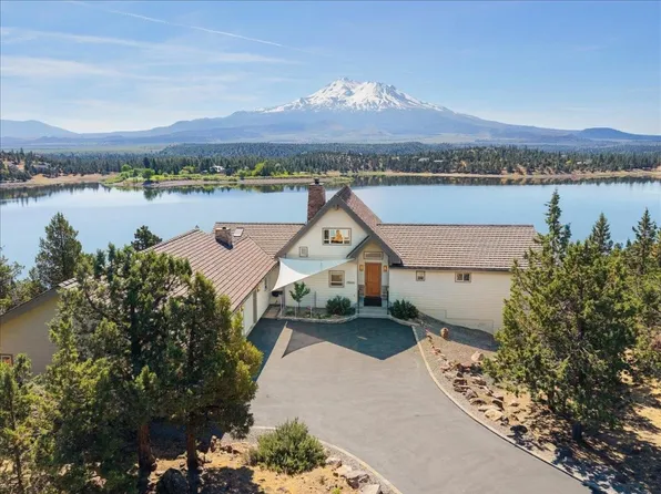 15000 Shoreline Dr, Weed, CA 96094