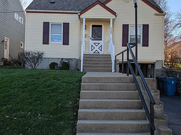 7123 Maple Ave, Cincinnati, OH 45243