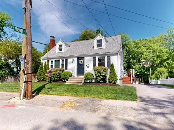 29 Clarendon St, Weymouth, MA 02190