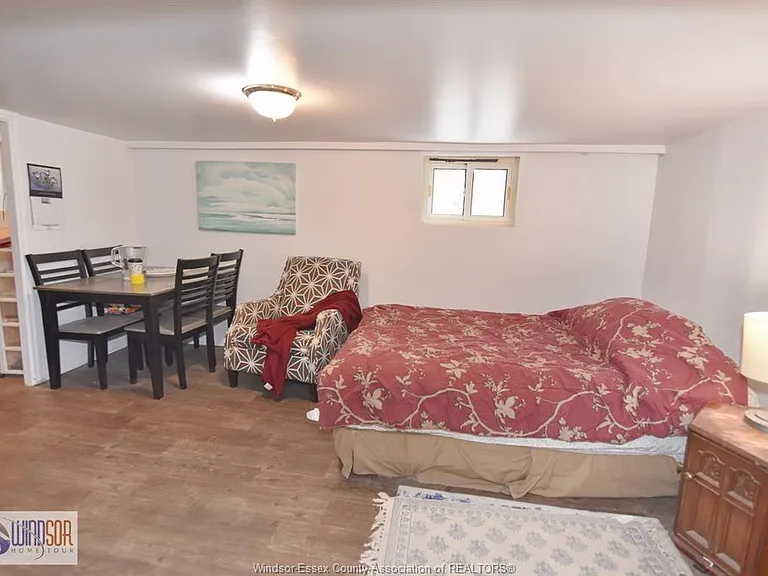 2471 Pillette Rd — Photo 44