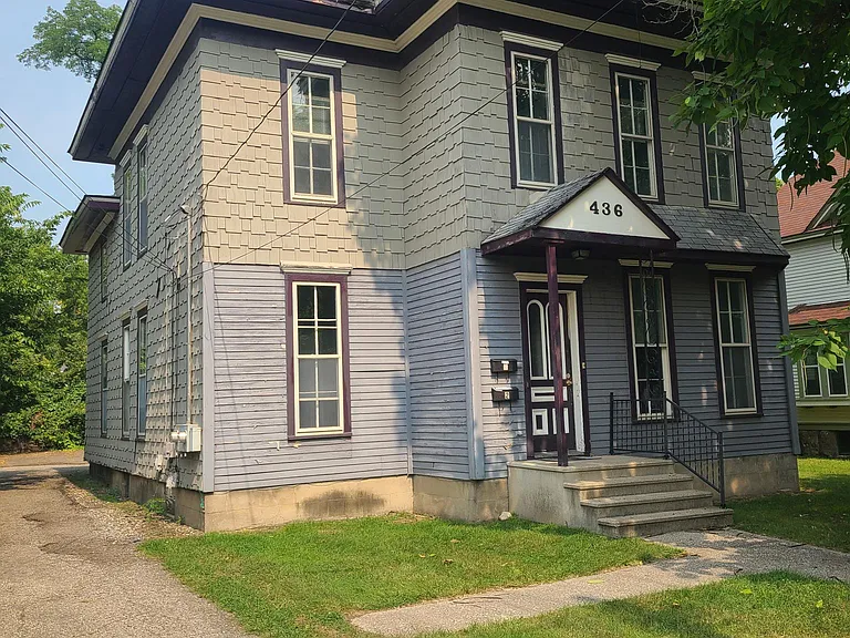 436 W Walnut St #2 — Photo 1