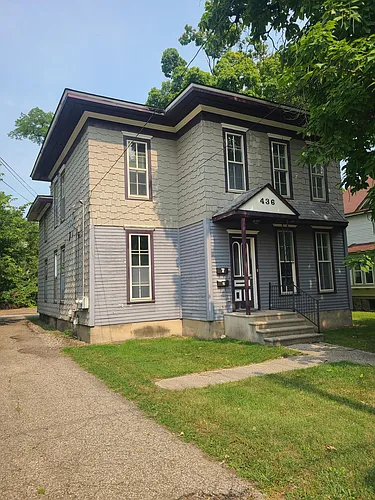 436 W Walnut St #2 Photo 1