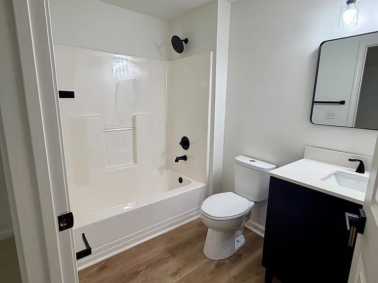 10639 Meeting St #203 — Photo 5