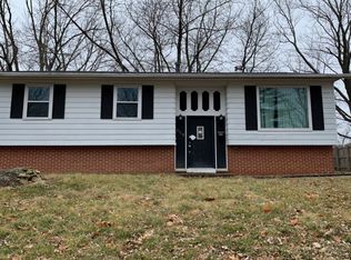 6319 N Upland Ter, Peoria, IL 61615