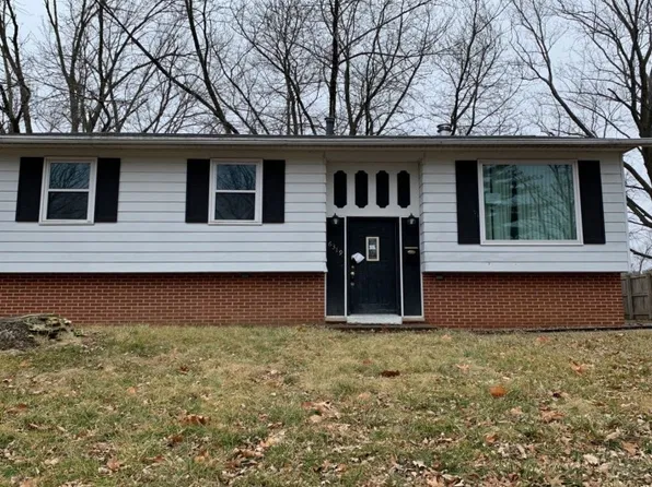6319 N Upland Ter, Peoria, IL 61615