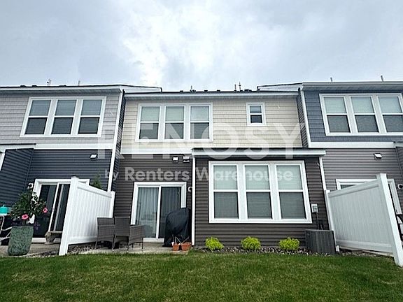 4th image of 7216 Walnut Grove Ln N