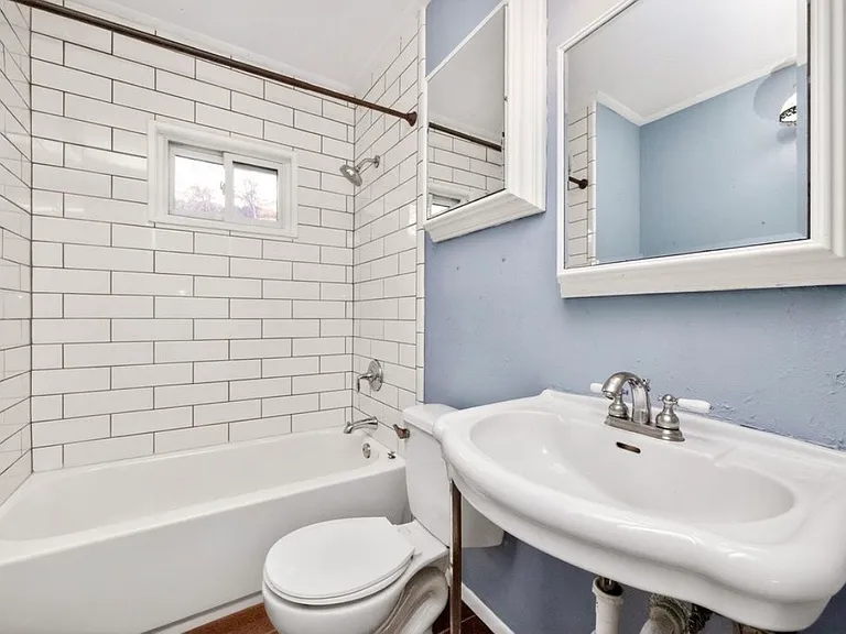 Main floor bathroom