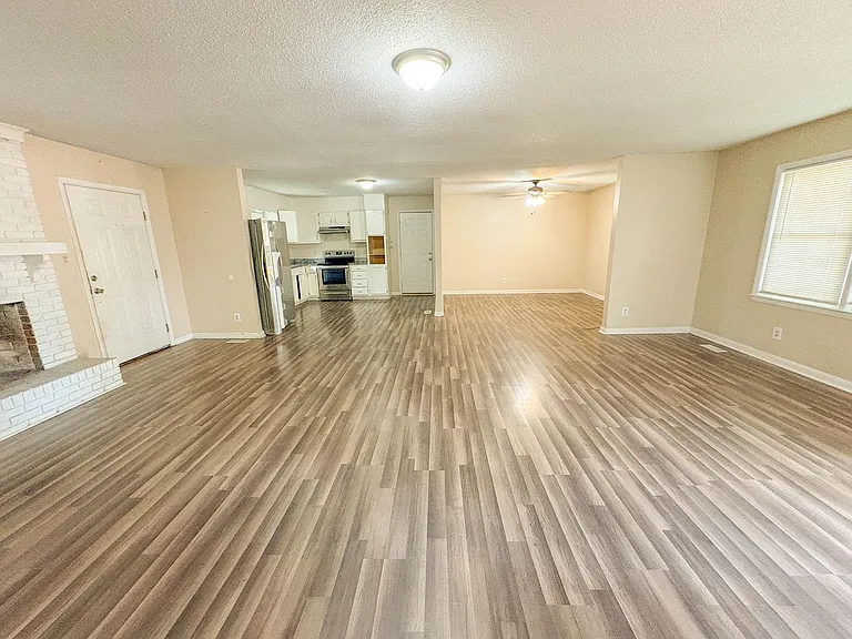 5998 Brookcliff Rd — Photo 3