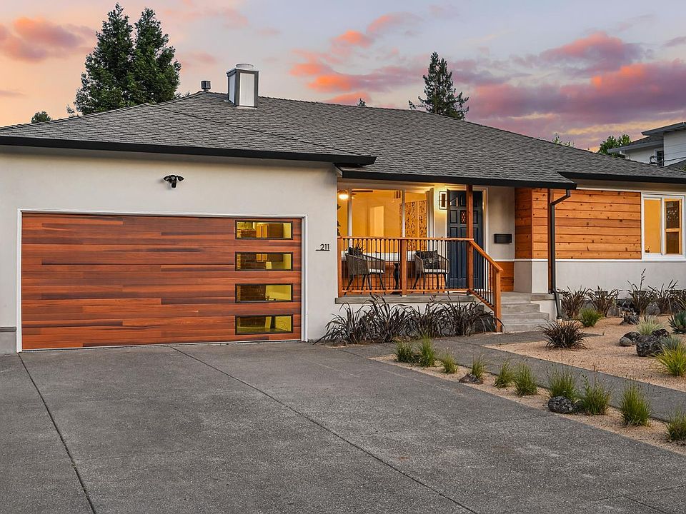 1st image of 211 Mirada Avenue