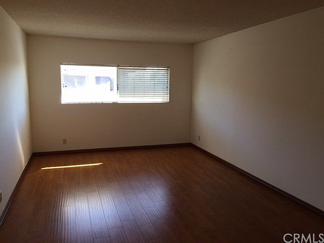 1st image of 254 Whitney Ave APT 4