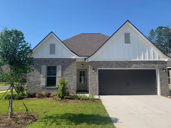 109 Apollo Ave E, Freeport, FL 32439