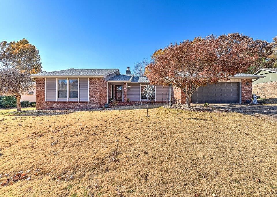 1st image of 1207 W Countrywood Cir