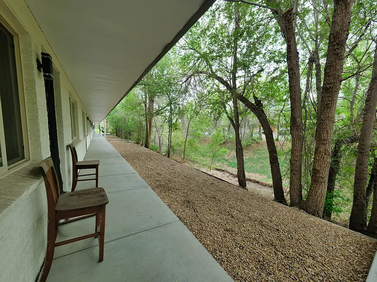 Lamar — Photo 8