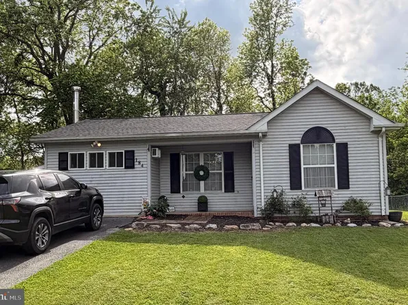 184 Dexter Dr, Martinsburg, WV 25405