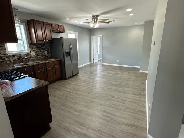 191 Sisson St #4, Pawtucket, RI 02860