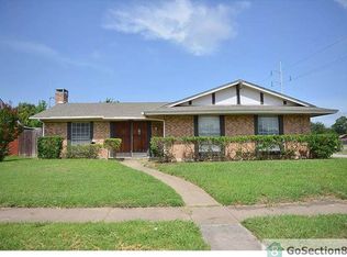 2925 Golden Meadow Dr, Garland, TX 75044