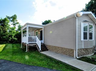 10 Roundtop Dr, Finleyville, PA